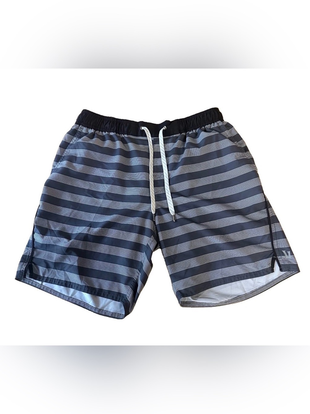 Vuori Trail Shorts 7” Mens Large Gray Stipped V341 Lined Running Training Gym